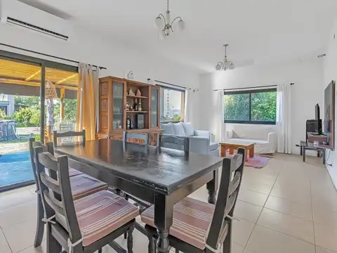Gran oportunidad de precio  Casa en Venta en Manzanares Chico