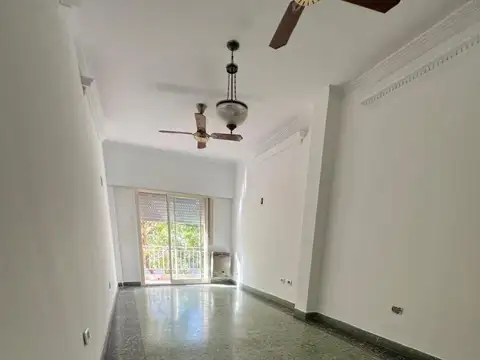 Fernandez 1600, Piso 1