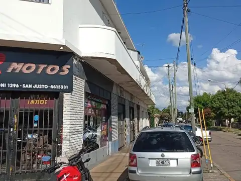 DPTO AL FTE LOMAS DEL MIRADOR 2 AMB. 1/2