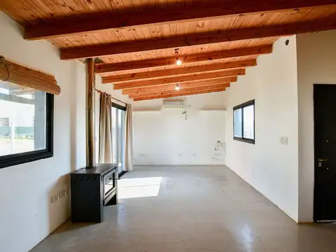 CASA EN ALQUILER PARQUE SICARDI 3 DORMITORIOS