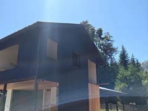 Casa a estrenar proxima al Rio Bonito