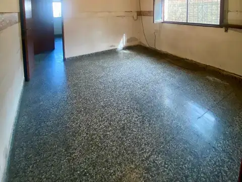 Casa 7 ambientes con 3 baños