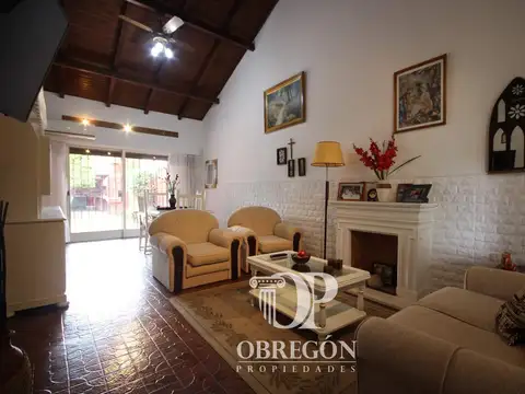 Casa 3 ambientes con 1 baño