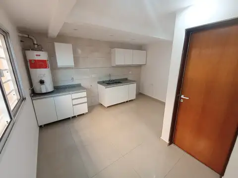 Felipe Amoedo 1500, Piso 1