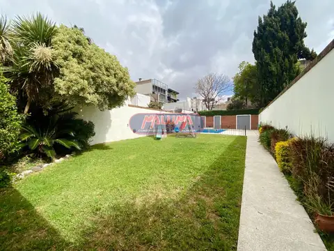 Casa 4 ambientes con 4 baños