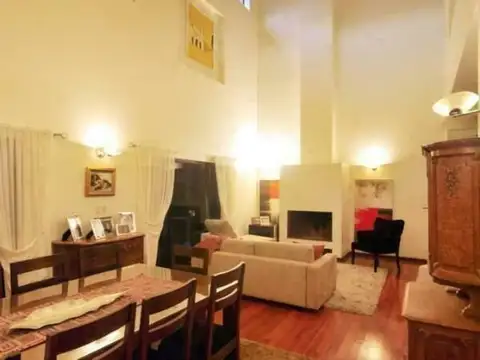 Casa en Venta en Asuncion, USD 550.000
