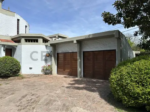 Casa en Venta en Villa Elisa, USD 255.000