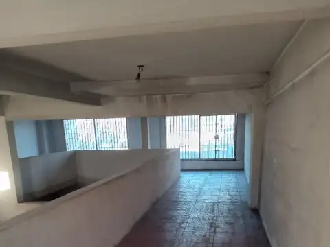 Local en Venta 50 años