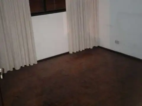 Amplio y Excelente  4 Amb Balcon al contra frente