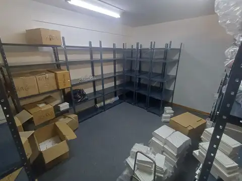 Oficina 3 ambientes con 1 baño