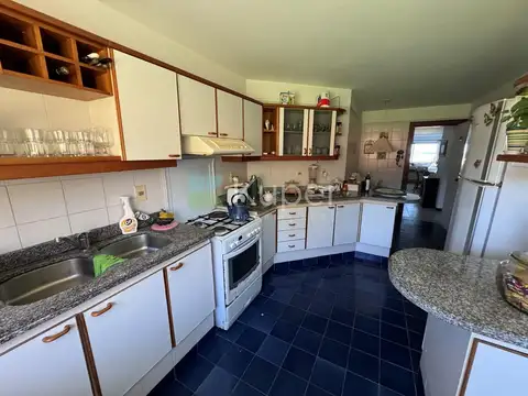 Departamento 5 ambientes con 3 baños