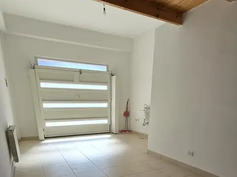 Depto Tipo Casa en Venta con 1 cocheras