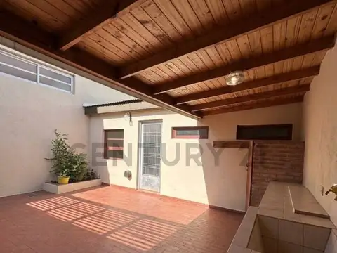 PH 1 dormitorio y cochera en venta en Tolosa