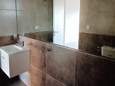 Departamento en Alquiler en Nuestra Señora De Lourdes, $ 400.000