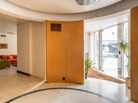 Inmejorable Local en Alquiler en Esquina - Demaría y Oro - Todo Destino