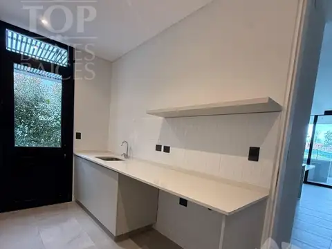 Casa Monoambiente con 5 baños