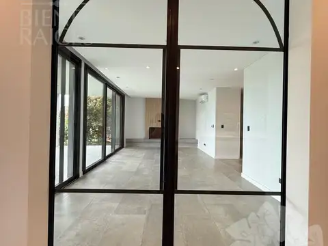 Casa en Alquiler al Norte