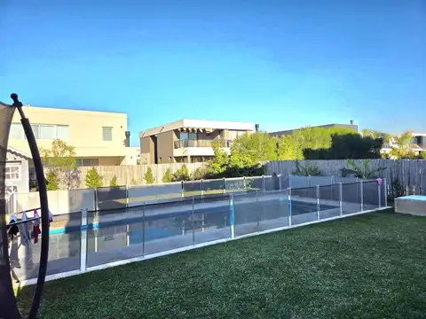 Casa en  Los Castaños, Nordelta