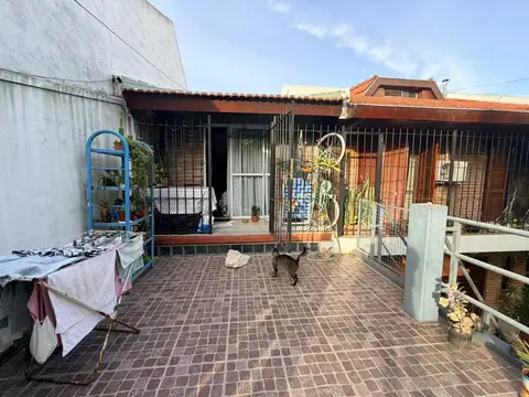 Depto Tipo Casa 2 ambientes con 1 baño