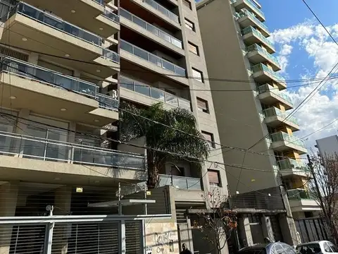 Semipiso 3 ambientes en Berazategui Centro