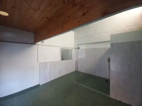 Local en Alquiler en Ciudad Evita, $ 450.000