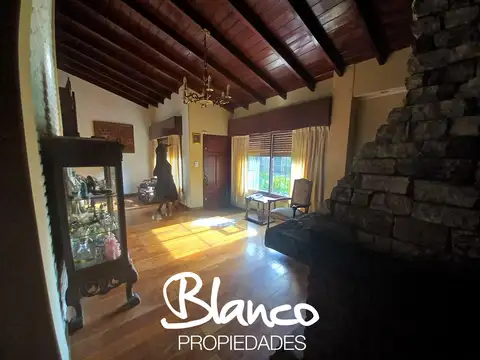 Casa 5 ambientes con 3 baños