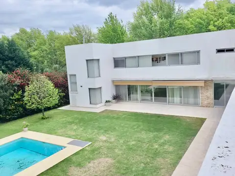 Casa en Venta de 5 dormitorios