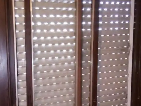 venta Casa 4 ambientes sobre lote propio. La Tablada