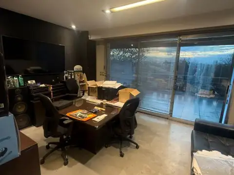 Edificio a la venta en Ciudadela 