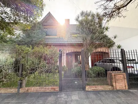 VENTA DE CASA 5 AMBIENTES EN SAN JUSTO