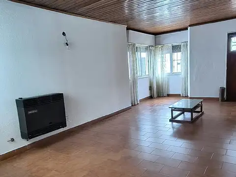 Casa en Venta en Villa Adelina, USD 178.000