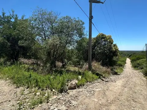 VENDE O PERMUTA LOTE DE 840 MT EN RIO CEBALLOS