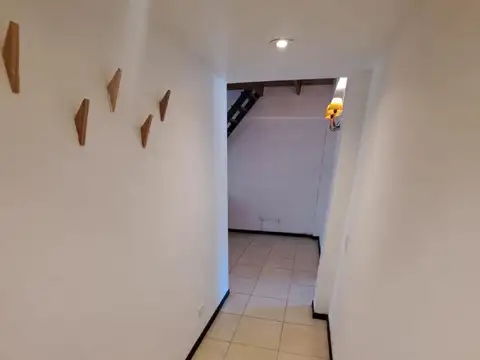 Castelli 100, Piso 3