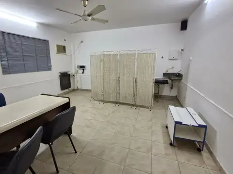 Local en Venta en Bernal, USD 199.000