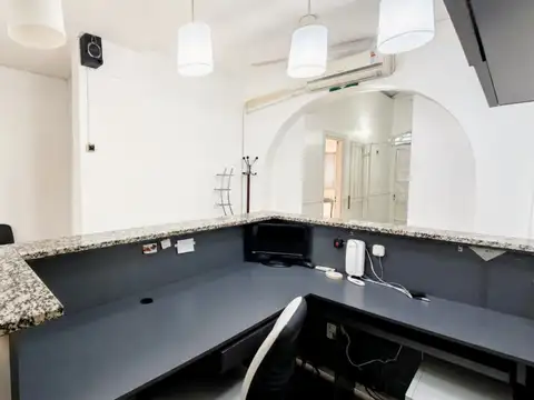 VENTA CASONA APTA USO PROFESIONAL, BERNAL CENTR0