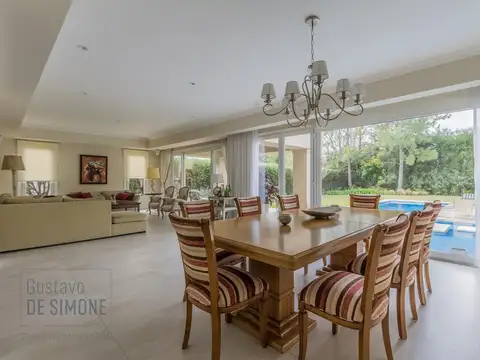 Casa en Venta al Este