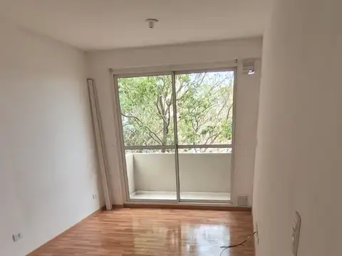 Ituizango 100, Piso 4