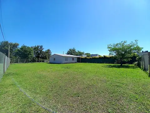 Casa 4 ambientes con 1 baño