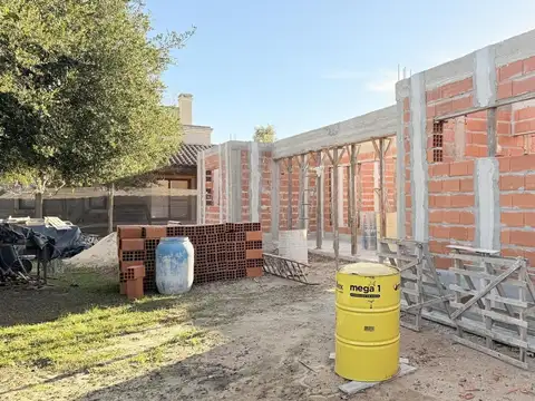 Casa 4 ambientes con 3 baños
