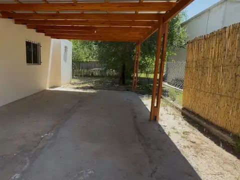 Casa 4 ambientes con 1 baño