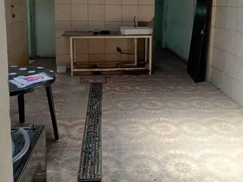 Local en Alquiler en Caseros, $ 1.600.000
