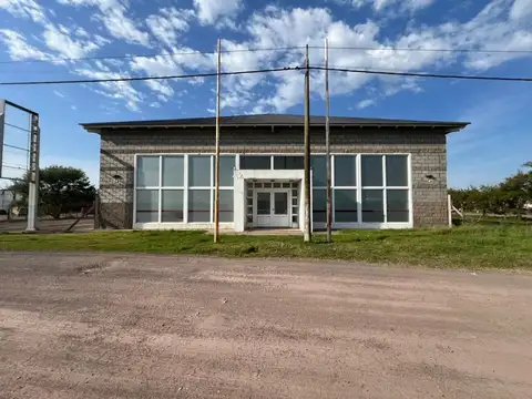 Se vende local comercial c/galpón+casa- Rufino(SF)