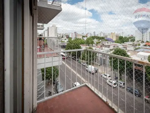 7 E/39 y 40 4°Piso 300