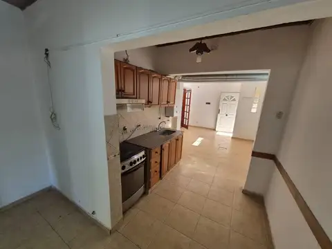 Depto Tipo Casa 4 ambientes con 2 baños