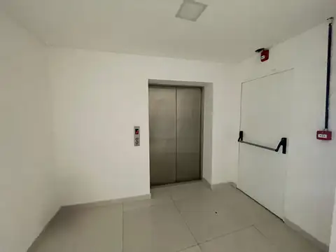 Oficina en Alquiler - Barracas - Distrito de Diseño