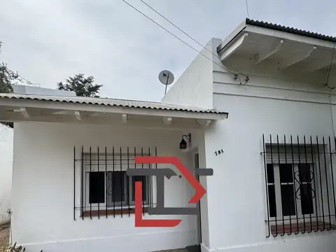 Casa 5 ambientes con 1 baño
