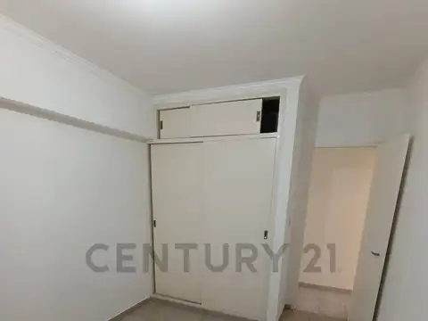 SE VENDE DEPARTAMENTO CÉNTRICO DOS DORMITORIOS CON COCHERA EN RAFAELA