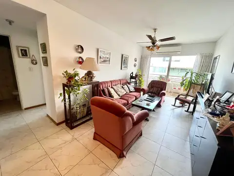 Salvador Debenedetti 700, Piso 4