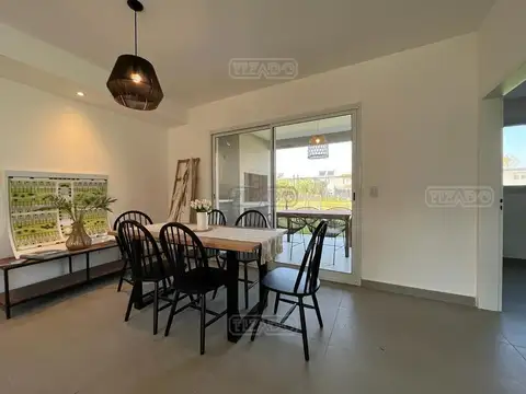 Casa en Venta en Garin, USD 170.000
