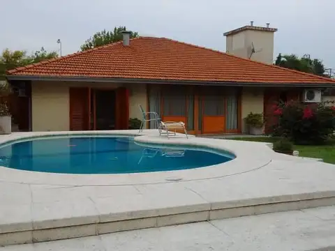 SE VENDE IMPORTANTE CASA EN SANTO TOME